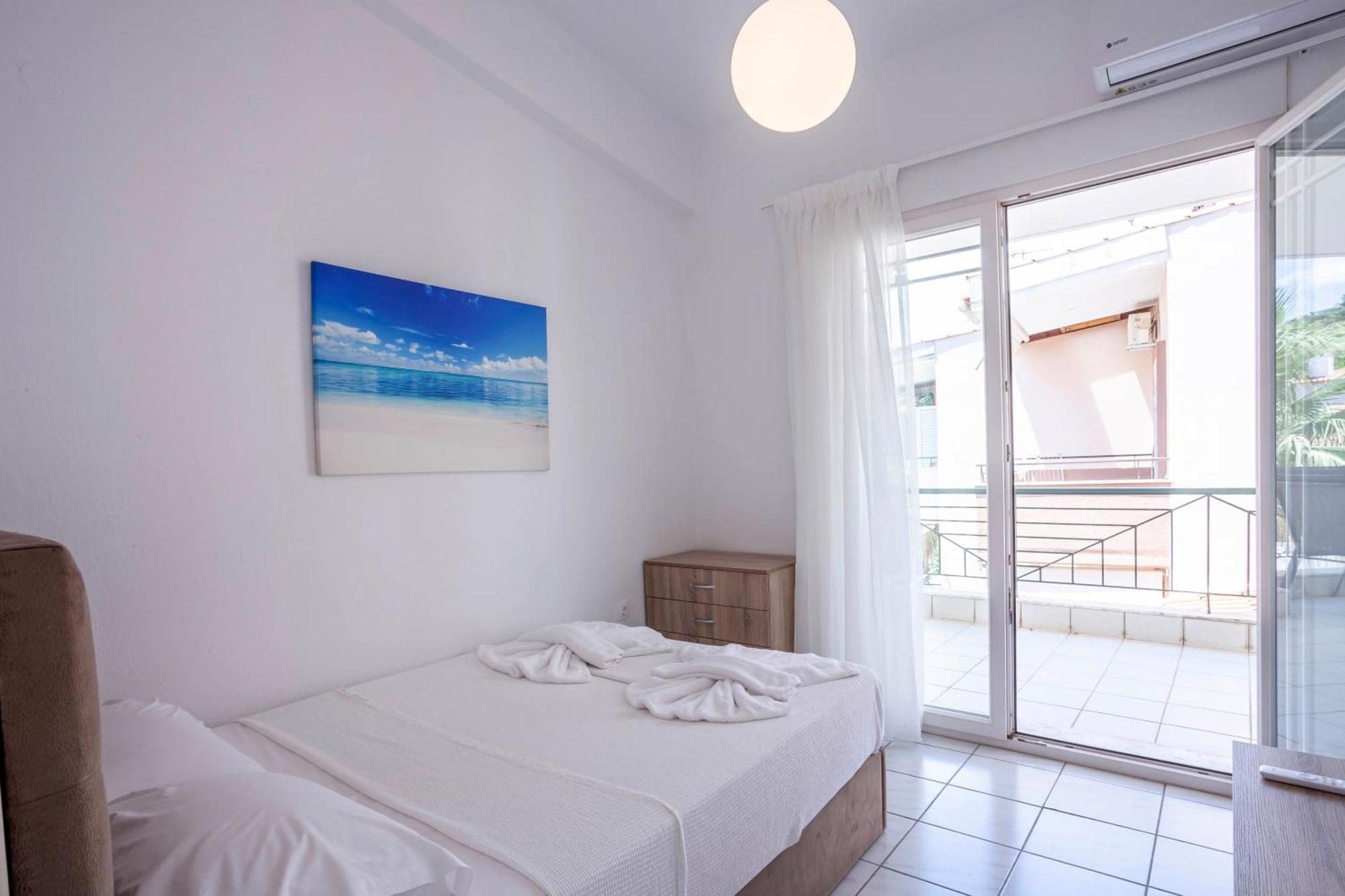 Aris Luxury Apartments Pefkochori Eksteriør bilde