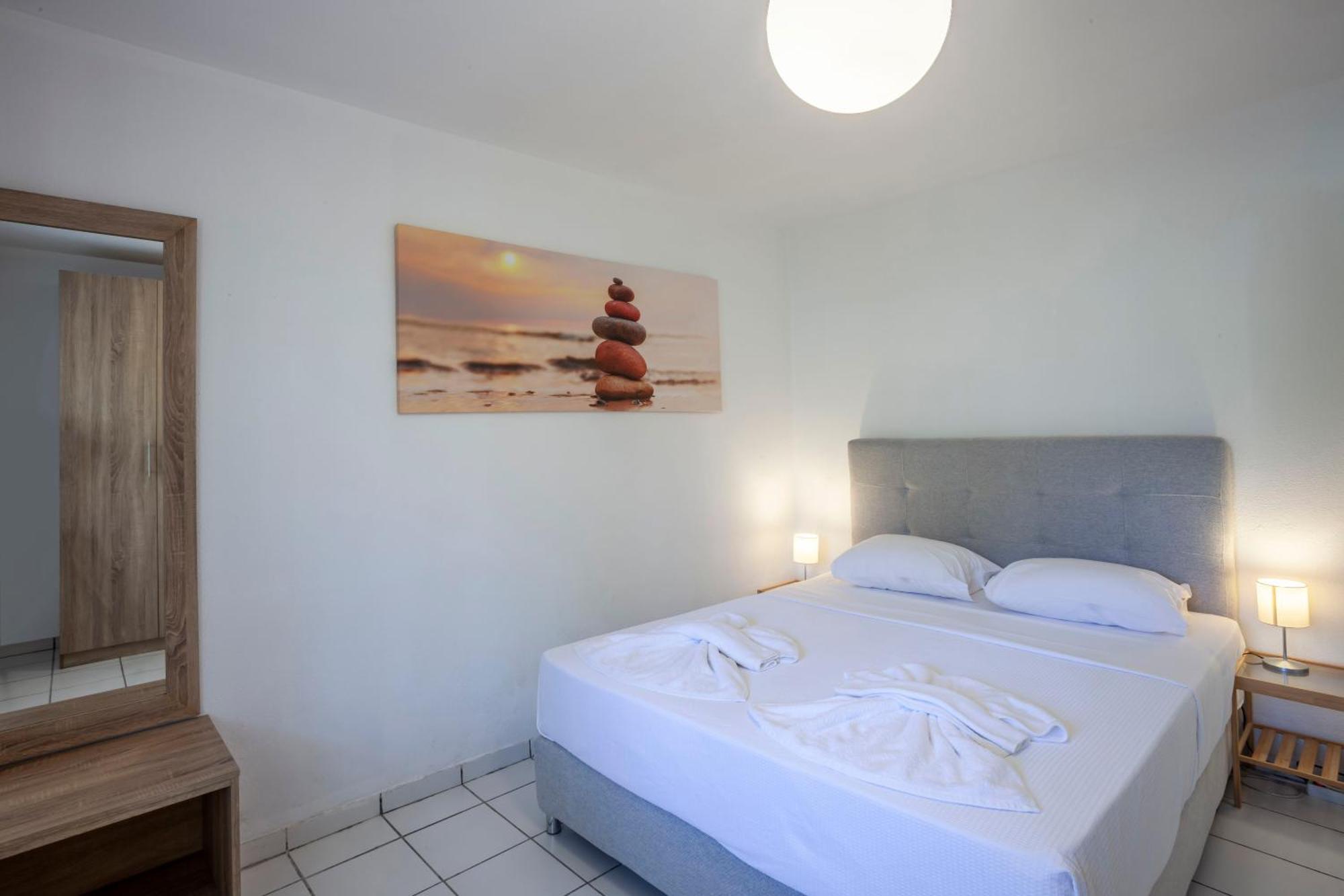 Aris Luxury Apartments Pefkochori Eksteriør bilde