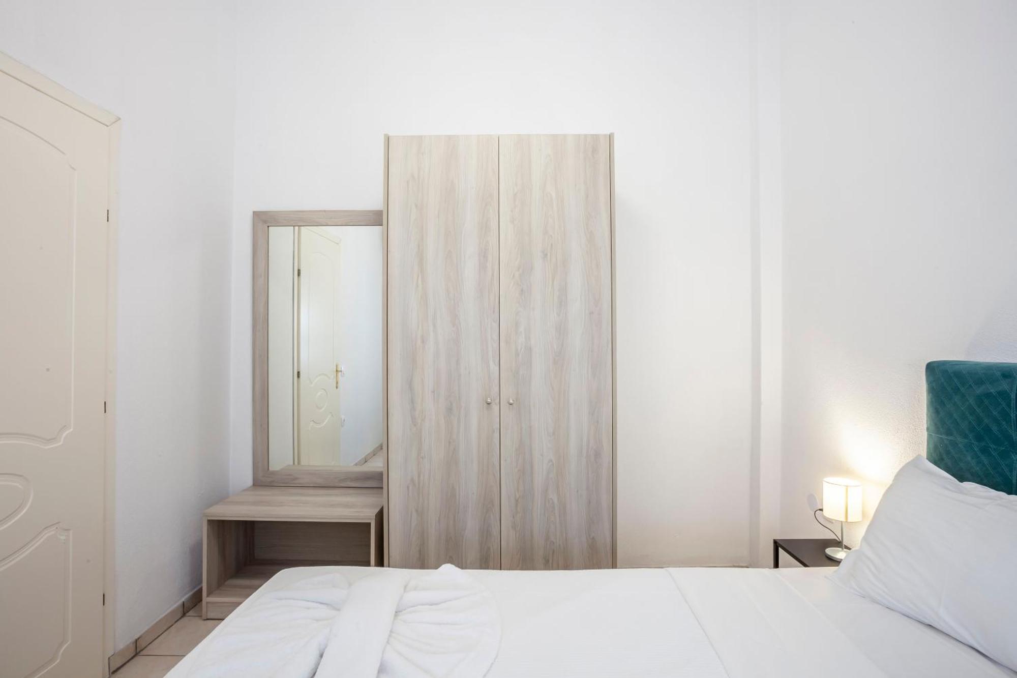 Aris Luxury Apartments Pefkochori Eksteriør bilde