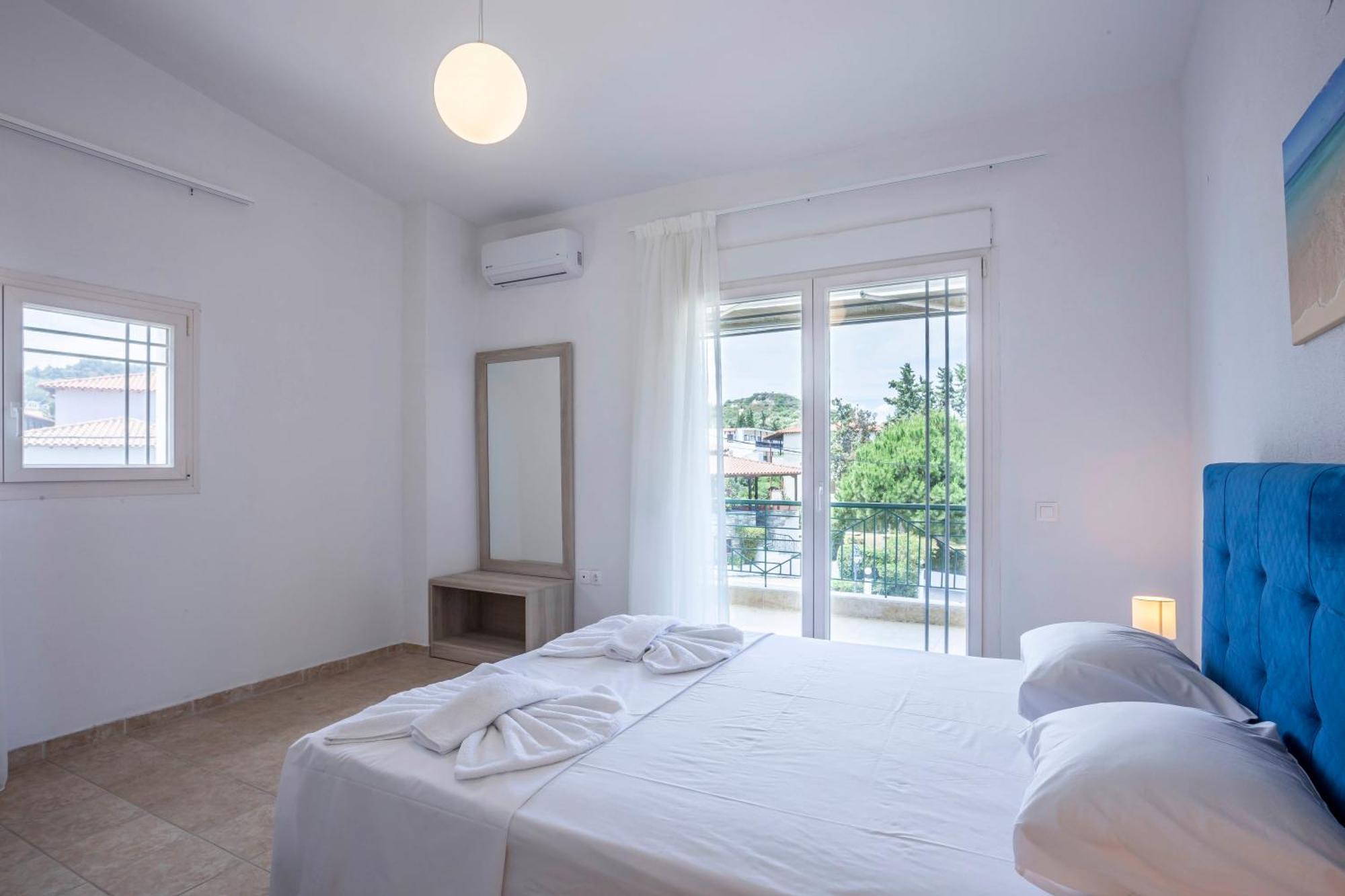 Aris Luxury Apartments Pefkochori Eksteriør bilde