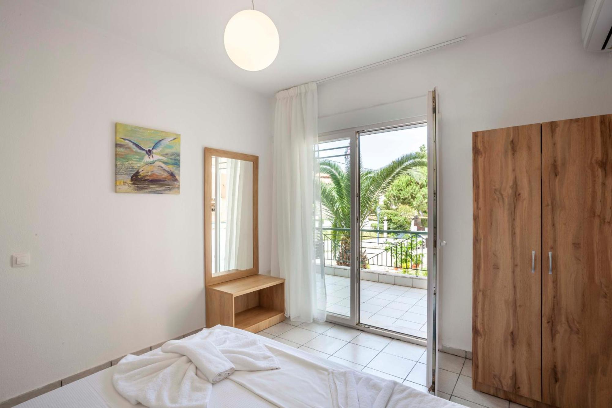 Aris Luxury Apartments Pefkochori Eksteriør bilde